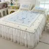 Nuevo Estilo Princesa de Verano Juego de Tres Piezas de Colchoneta Suave de Látex Engrosada Colchoneta de Seda Helada Lavable a Máquina Colchoneta Estilo Falda de Cama