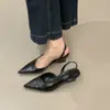 Sapatos de Salto Alto Anabela Exquisitos Estilo Francês para Mulheres, Sandálias de Bico Fechado, Novo Modelo Primavera/Verão 2026, Sapatos de Salto Alto Elegantes Pretos de Boca Rasa