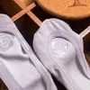 Calcetines Invisible de Seda de Hielo para Barco con Silicona Antideslizante de Boca Baja Calcetines de Algodón Transpirables Delgados de Verano para Mujer