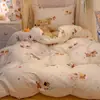 Conjunto de Roupa de Cama para Novos Estudantes 2026 100% Algodão Cama de Solteiro Cama Bunk de Estudante Conjunto de Quatro Peças para Dormitório (Luz Quente)