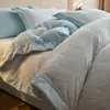 Conjunto de Roupa de Cama de Veludo Leite Esculpido de Inverno Quatro Peças Estilo Lençol com Elástico Roupa de Cama de Alto Padrão Conjunto de Três Peças de Lençol e Capa de Edredom de Veludo Coral