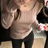 Top de punto sencillo y elegante de corte ajustado con cuello en U para mujer, adecuado para principios de otoño, ajustado y estiliza la figura, se puede usar como capa base, camiseta de manga larga