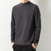 Nuevo top de hombre de manga larga de cuello alto estilo coreano de moda para otoño, camiseta negra lisa para otoño