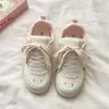 Zapatillas Blancas de Suela Gruesa Estilo Coreano para Estudiantes, Nuevas Populares Versátiles Transpirables Casuales Primavera y Otoño 2026, Zapatos de Pan, Zapatos de Mujer