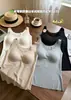 Camisola térmica de seda y cachemira para otoño e invierno para mujer, con escote en V de encaje, talla grande, copas incorporadas y un diseño que elimina la necesidad de sujetador, creando un efecto adelgazante. Modelo 7615