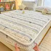 Lençol de Cama de Lã de Leite Fofo de Desenho Animado Peça Única de Inverno Espessado Quente Antiderrapante Totalmente Envolto Cobertura de Cama Fixa Cobertura de Colchão Doméstico