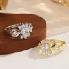 Anillo Floral de Zirconia de Lujo Ligero, Apertura Ajustable, No se Desvanece, Diseño Único, Versátil y Elegante