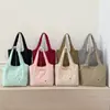 Bolso Tote de Viaje Transfronterizo Sencillo para Mujer 2025 Invierno Nuevo de Moda Gran Capacidad Ligero Casual para Hombro o Axila