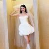 Fotografia de Viagem Francesa Vestido de Noiva Leve Pequeno Cetim Tomara que Caia Robe Curto Registro de Certificado Vestido Branco Pequeno Vestido de Noivado
