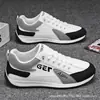 Zapatos de Hombre Estilo Otoño e Invierno 2025 Zapatillas de Correr Cómodas sin Cordones Zapatos Casuales de Trabajo de Hombre Tendencia Forrest Gump