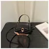 Bolsa transversal ombro personalizada com fecho de encaixe simples, elegante, moderna, para trabalho, dia a dia, moda, feminina
