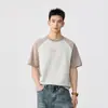 Camiseta Raglan Masculina Color Block de Manga Curta, Nova de 2026 para o Verão, Fina, Respirável, com Letra em Relevo, Casual, Moderna