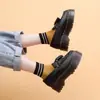Mocassins de Franja Transfronteiriços para Mulheres, Sapatos de Couro Baixos de Couro Genuíno, Sapatos Casuais Versáteis da Moda Estilo Britânico para Mulheres Estudantes