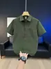 Camisa de jacquard a rayas ligera para hombre, protección solar de verano, manga corta casual holgada, top transpirable simple de moda