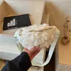 Nova Bolsa de Ombro com Renda Floral Estilosa, Bolsa Transversal Única e Fashion para Sair, Alto Valor Estético, Vibe Relaxada, Bolsa de Cintura para o Dia a Dia