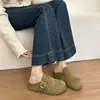 Mules cerrados de estilo nuevo, con suela gruesa y versátiles, para aumentar la altura, para mujeres menudas, pantuflas de moda estilo Birkenstock para primavera y otoño 2026