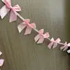 Banner de Bandeira com Laço Fita Rosa para Festa de Novo Produto, Flores de Aniversário, Ano Novo, Dia dos Namorados - Layout de Fundo