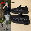 Zapatos de mujer sin cordones, zapatos de mamá, zapatos de malla transpirable de verano para mediana edad y ancianos, zapatos slip-on de suela blanda para ancianos, zapatos de tela del viejo Pekín