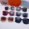 GLAZZY Gafas de Sol Vintage Nuevas Estilo Celebridad de Internet Estrella Gafas de Sol Cuadradas con Montura Grande Gafas de Sol con Tachuelas Estilo Fotografía Callejera 1927