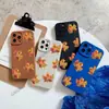 Funda de teléfono de hoja de arce de otoño pintada a mano más vendida transfronteriza, funda protectora mate para iPhone 17, funda suave de silicona para Apple 18pm