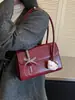 Este año, los bolsos grandes para debajo del brazo están de moda para las mujeres, y la nueva colección de 2026 presenta bolsos de hombro elegantes y a la moda.