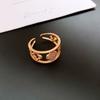 Anillo abierto multicapa de circonita de lujo ligero de Corea del Sur con personalidad y temperamento, anillo para el dedo índice con sentido del sentido, pulsera de nicho de alto sentido para mujeres