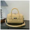 2026 Nueva Bolso Cruzado de Gama Alta para Mujer de Nicho, Bolso de Mano Texturizado, Bolso de Hombro Versátil de Platino de Gama Alta