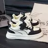 Zapatos Deportivos Versátiles para Niños 2025 Otoño/Invierno Nuevo Estilo para Niños Medianos y Mayores Zapatos de Tabla de Moda para Niños y Niñas Zapatos Deportivos Cálidos con Felpa