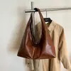 Bolso Retro de Gran Capacidad para Viajes Diario Estilo Nuevo 2026 para Mujer Piel Suave Texturizada Bolso de Hombro Único Bolso Tote Simple de Nicho