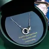 Collar de Anillo Doble Diamante Flash para Mujer Lujo Ligero Diseño de Nicho Moda Estilo Ins Elegante Exquisito Cadena para Clavícula Venta al por Mayor