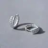Pendientes de Aro Estilo Retro de Lujo Ligero Francés Europeo Pendiente Simple de Trigo Cierre de Pendiente Metálico Acanalado Pendientes Individuales Únicos de Tendencia de Nicho