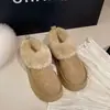 Botas de Nieve con Piel de Invierno para Mujer 2026 Nuevo Estilo Suela Gruesa Antideslizantes Con Felpa Cálida de Peluche Slip-on Zapatos de Algodón para Mujer