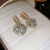 Tiktok com brincos quadrados de zircônia de alta qualidade tendência feminina brincos versáteis brincos de zircônia super brilhantes de luxo leve atacado