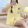 Cuadros de Estilo Coreano Transfronterizos Estilo Nuevo Lindo y Elegante Ropa de Casa Primavera y Verano Dibujos Animados Casual Conjunto de Tres Piezas Que Se Puede Usar Afuera Venta al por Mayor