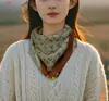 Novo Lenço Quadrado de Outono e Inverno com Fivela Magnética Lenço de Seda e Algodão Estampado para Mulheres Lenço Triangular Lenço da Moda Versátil