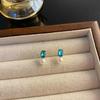 Pendientes de perlas pequeñas para mujer 2024, nuevos pendientes de estilo vintage con personalidad, sencillos y elegantes que combinan con todo.