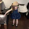 Vestido Regata de Verão 2026 Novo Fresco Estilo Doce Princesa para Meninas Sem Mangas com Flor