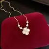 Colar Floral Coração Laço Pérola Estilo Europeu e Americano, Corrente Clavícula Elegante de Nicho, Colar da Moda Leve de Luxo de Alta Qualidade para Mulheres