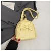 Mochila para mujer de estilo coreano de alta gama 2025 Verano Nueva moda Mochila pequeña moderna y elegante para ir al trabajo Bolso de hombro