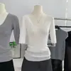 Top de punto liso, fino, con cuello en V, corte ajustado, manga media para mujer, camiseta de manga corta para primavera y verano, top base de manga media, hilo de mecha corta