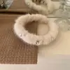 Faixa de Cabelo Luxuosa de Pelúcia com Strass e Pérolas Ondulada com Dentes, Antiderrapante, Faixa Superior Craniana que Aumenta a Altura, Grampo para Organizar e Pressionar o Cabelo