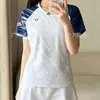 Uniformes de badminton de secagem rápida para homens e mulheres, de manga curta, personalizáveis com logotipo, adequados para team building de tênis de mesa e tênis, uniformes esportivos personalizados para equipes disponíveis para compra em atacado.