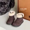 Botas para niña, nuevos estilos de invierno, botas de nieve para niños, botas cortas versátiles estilo coreano con forro de lana de cordero, estilo Birkenstock