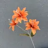 Lirio pequeño de 3 cabezas, flor de simulación, nuevo lirio pequeño, decoración de interiores para auditorio de bodas, flor falsa de simulación, fábrica al por mayor