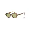 Gafas de sol polarizadas con patillas finas de nuevo estilo 2025 para mujer, Gafas de sol de moda multi-facetadas europeas y americanas, Gafas de sol para viajes al aire libre 9039