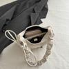 Bolsa Feminina 2024 Nova Moda Verão Moda Plissada Crossbody Bolsa Design de Nicho Axilas Bolsa Bolsa de Ombro Simples