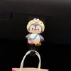 Estilo coreano súper~ Nuevo gancho para coche de pingüino, gancho para guantera para el asiento del copiloto, gancho de almacenamiento para la primera fila del coche, un toque de encanto