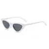 Gafas de sol transfronterizas 2023 de moda europea y americana estilo ojo de gato con protección solar montura pequeña triangular para mujer