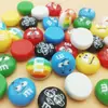 Accesorios de resina de caramelo de frijol de chocolate de arcoíris de dibujos animados transfronterizos, funda de teléfono, parche para manualidades