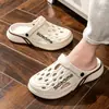 Pantuflas de exterior para niños con suelas gruesas, antideslizantes, de tacto suave, hechas de EVA, populares para salir a jugar básquetbol